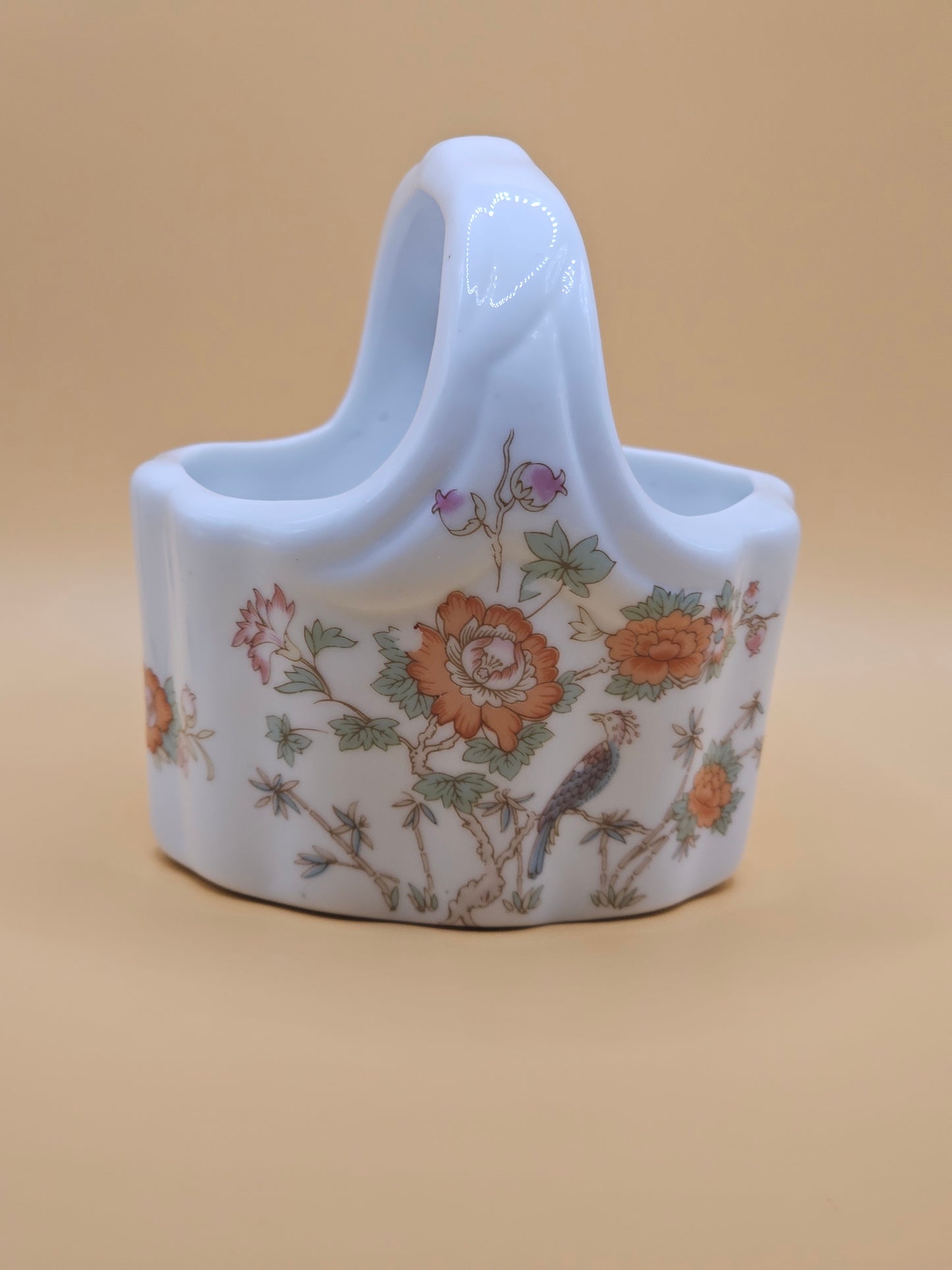 Ceramic Flower Basket | 6 oz Candle